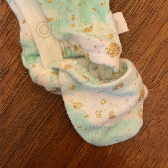 Rosie Pope splatter onsie - Picture 5 of 5